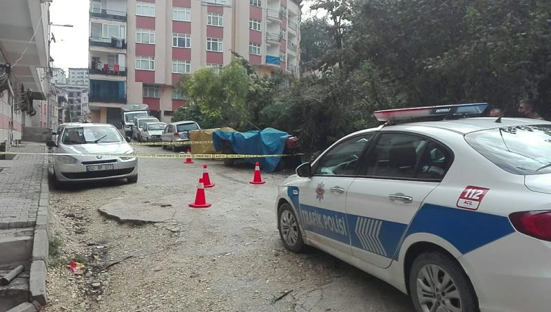 Kumru ilçesinde eski başkanın aracına silahlı saldırı
