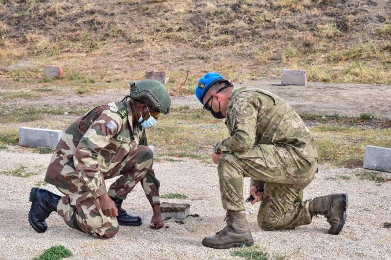 MSB: “Gambiyalı misafir askeri personele ‘Mayın ve EYP ile Mücadele Eğitimi’ verildi