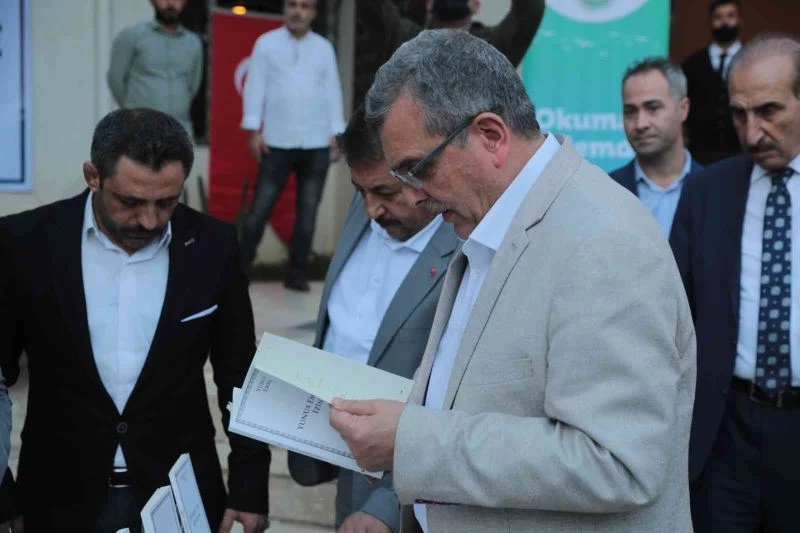 Belediyesi ve kent konseyi katkılarıyla hazırlanan kitaplar tanıtıldı

