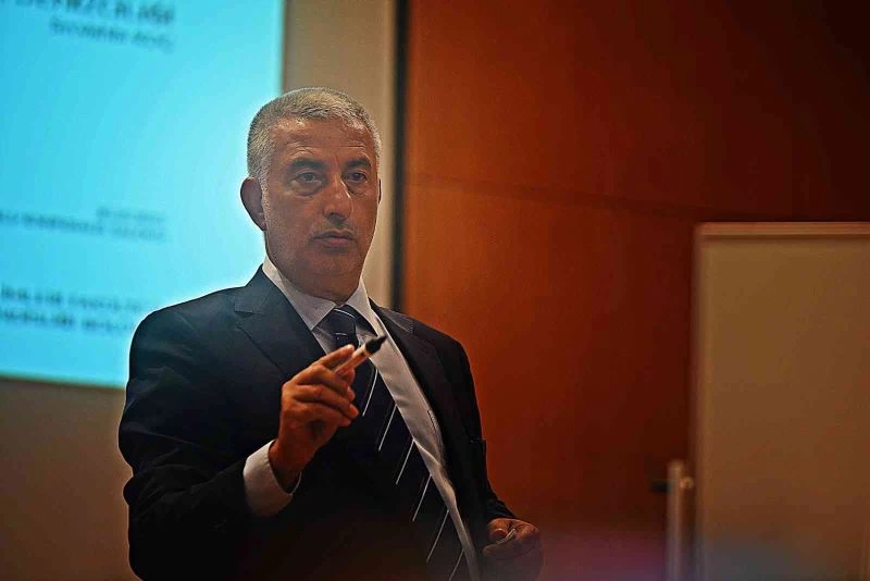 KTÜ’deki seminerde Kanal İstanbul ve Türk Denizciliği konuşuldu
