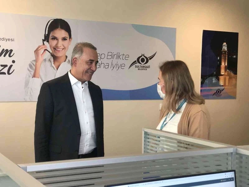 Başkan Dursun, Çözüm Merkezi’ne gelen çağrıları yanıtladı
