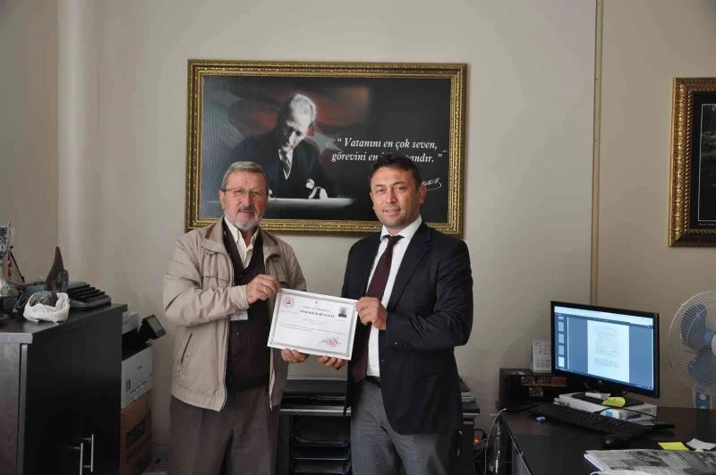 Simav’da İHA muhabirine teşekkür belgesi
