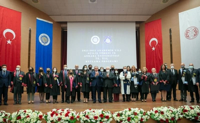 TBMM Başkanı Şentop: “Önümüzdeki yüz yıl içerisinde etkili ve güçlü olacak devletler içerisinde Türkiye’yi var eden belki de en önemli husus tesir kabiliyetidir”
