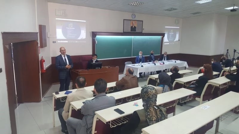 Atatürk Üniversitesinde proje, bilimsel araştırma ve toplumsal katkı konularında paneller düzenlendi
