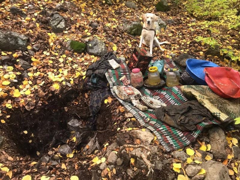 PKK’ya ait sığınakta yaşam malzemesi ele geçirildi
