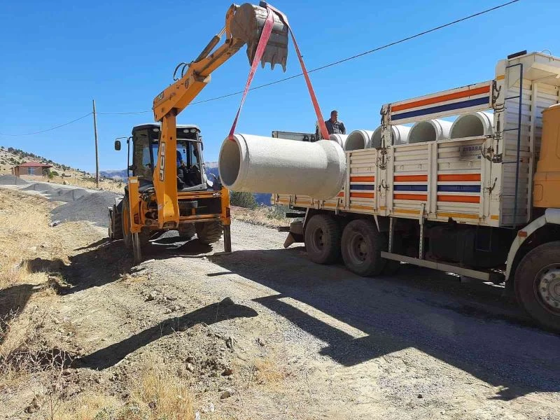 Alanya kırsalındaki yollarda alt yapı çalışması

