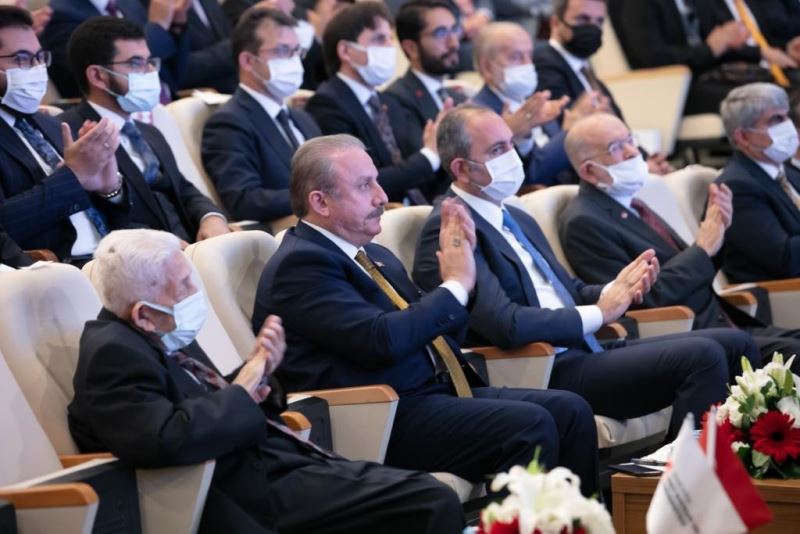 TBMM Başkanı Şentop: “(Necmettin Erbakan) Liderliği yürütecek bütün müktesebata maddi, manevi anlamda sahipti”
