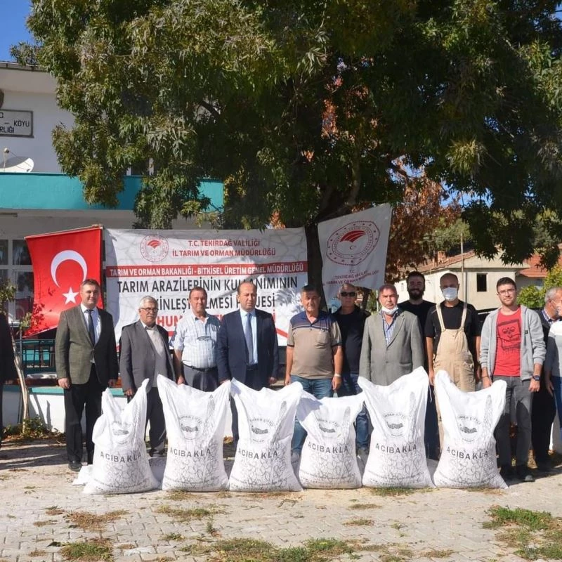 30 çiftçi ailesine 15 bin kilogram acı bakla tohumu
