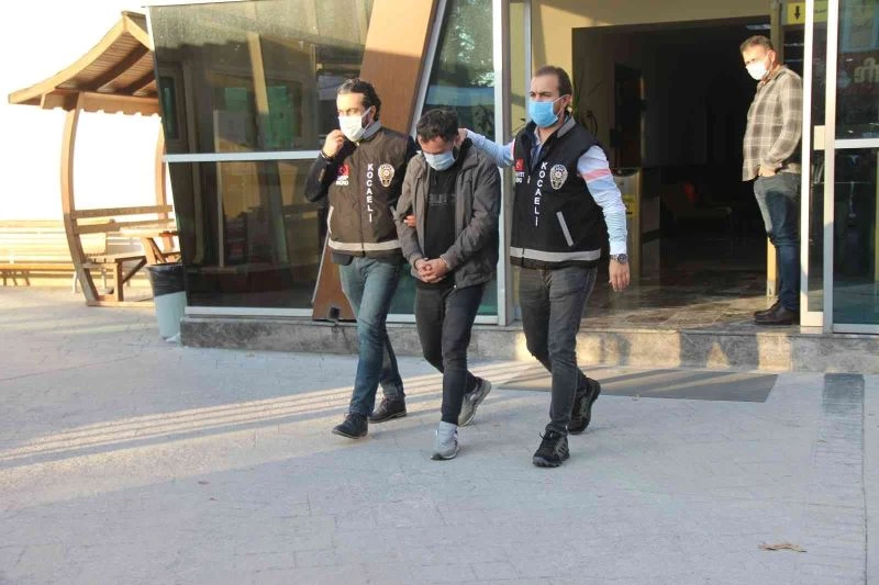 Ev arkadaşlarını boğdukları iple bağlayarak dereye attılar
