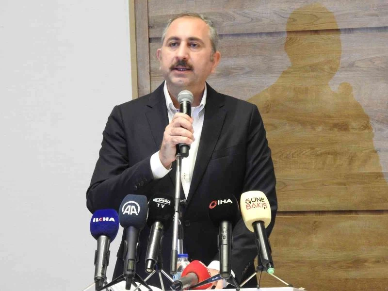 Adalet Bakanı Abdülhamit Gül: “Batının terörle mücadele anlayışı çifte standartlıdır”
