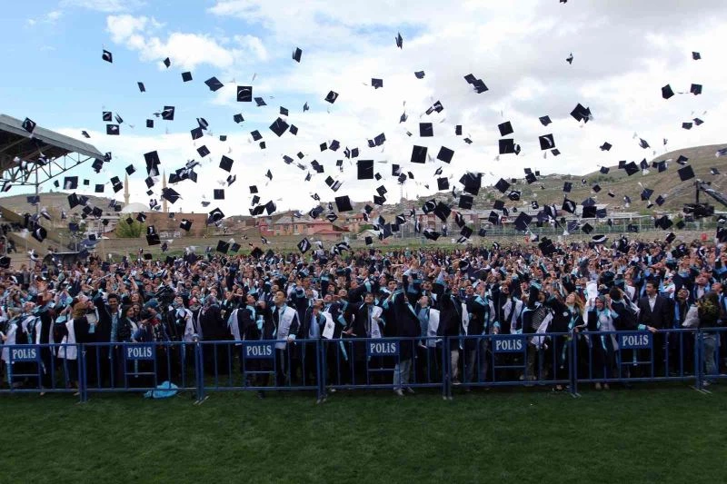 Bayburt Üniversitesi kan kaybediyor
