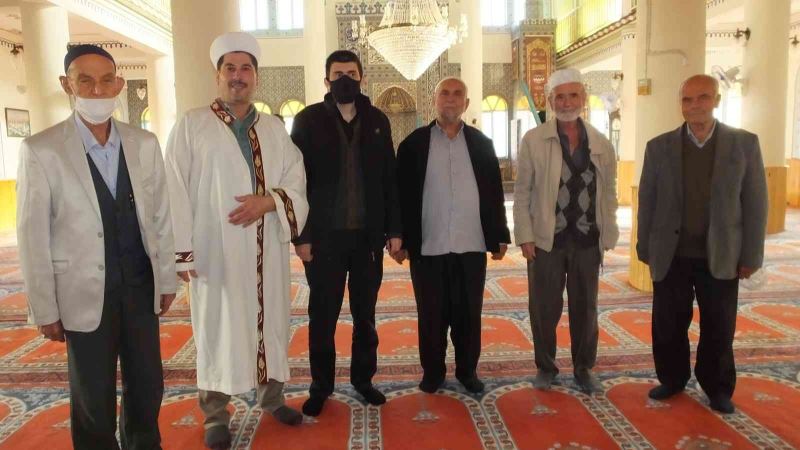 Burhaniye’de Çifte Minareli Camiye yeni imam
