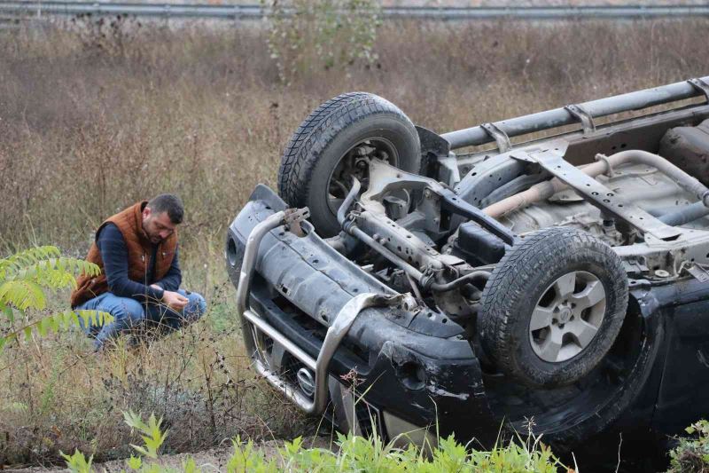 Amasya’da otomobil takla atarak ters döndü: Sürücüsünün burnu bile kanamadı
