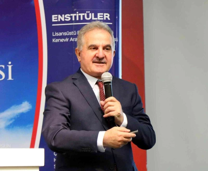 YÖKAK Başkanı Elmas: “Gençlerin değil hocaların değişmesi lazım, hocaların saltanatı bitti”
