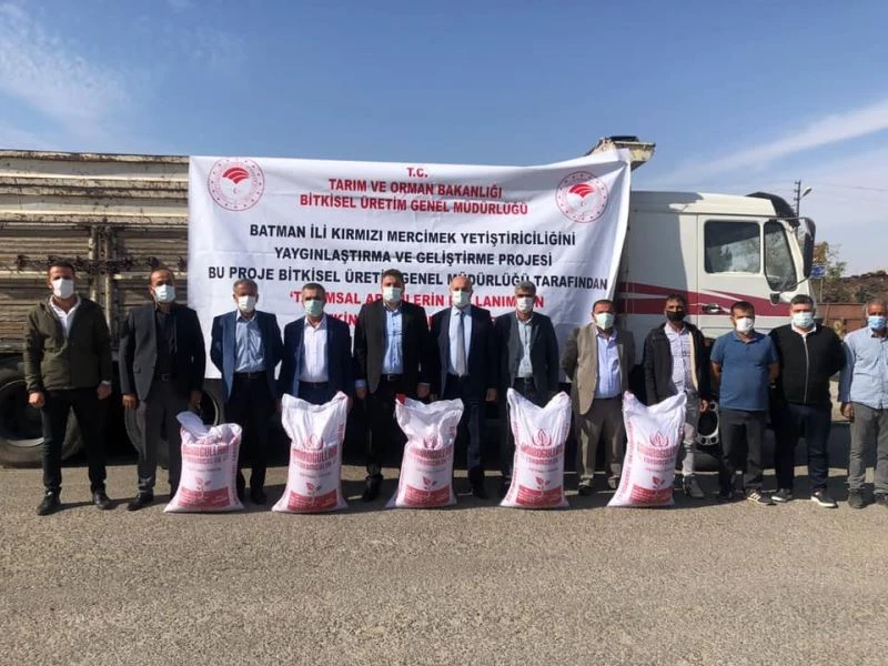 Gercüş’te çiftçilere mercimek tohumu dağıtıldı

