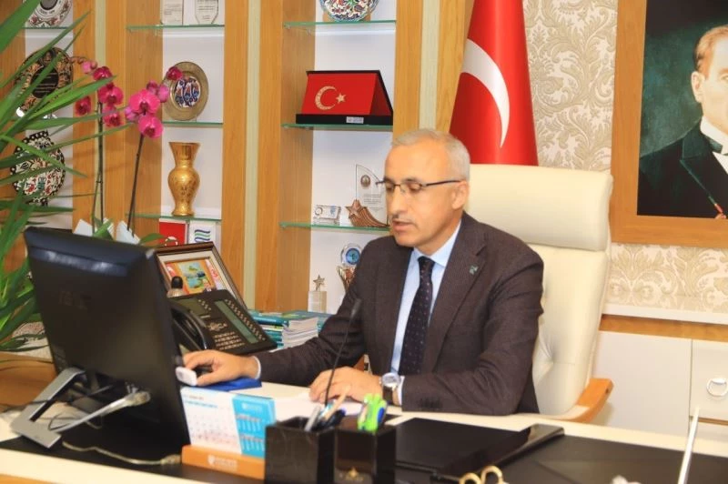 RTEÜ’de Bilgisayar ve Öğretim Teknolojileri Sempozyumu düzenlendi
