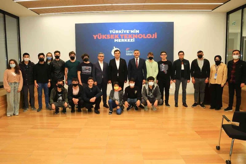 Çakın; “Gençlerimiz ülkemize ve şehrimize faydalı işler yapmalı”
