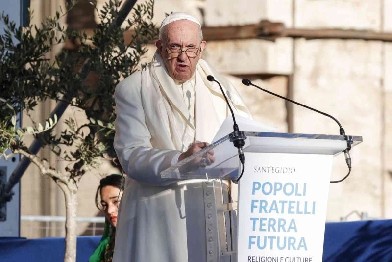 Papa isimsiz mezar skandalından sonra yerli halkla uzlaşma için Kanada’yı ziyaret edecek
