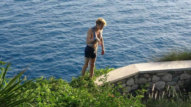 Kaybolan köpeğini tırmanarak aradığı falezlerde bu kez hayatını kaybetti
