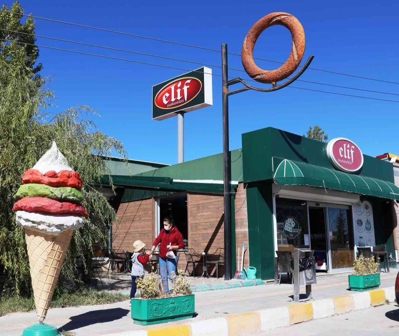 Elif pastaneleri 4 şubesiyle vatandaşlara hizmet veriyor
