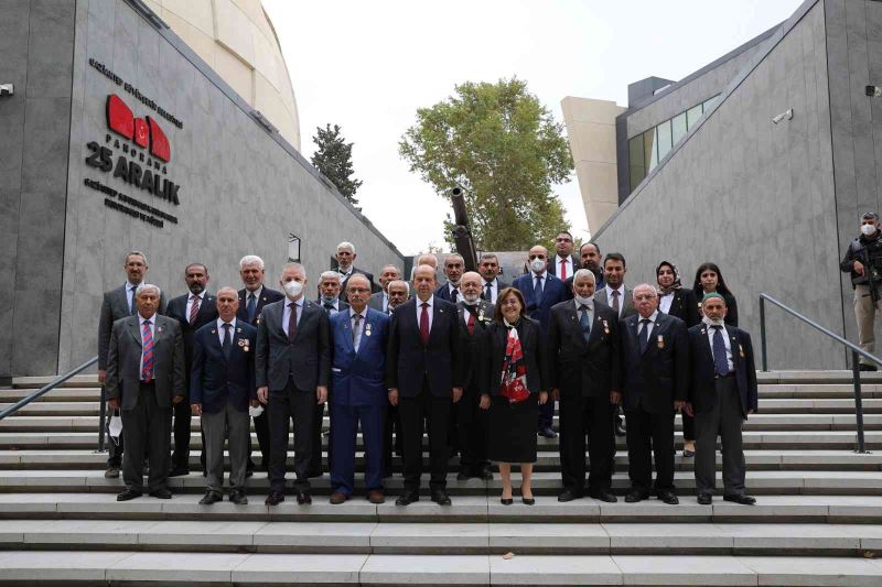 KKTC Cumhurbaşkanı Ersin Tatar Panorama Müzesini gezdi
