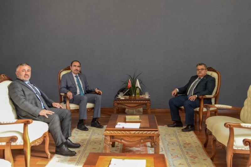 Milletvekili Yağcı ile İl Başkanı Yıldırım’dan üniversiteye ziyaret
