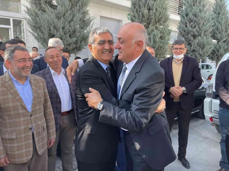 Recep Konuk görevi Erkoyuncu’ya devretti
