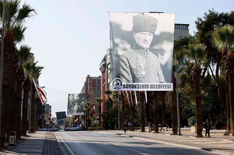 Cumhuriyet Bayramının 98. yılına özel 98 Atatürk posteri
