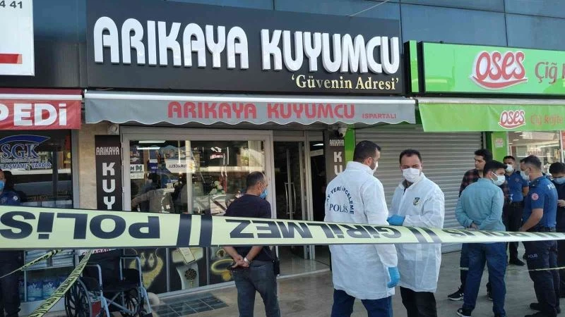 Antalya’da kuyumcu soygununda cinayet
