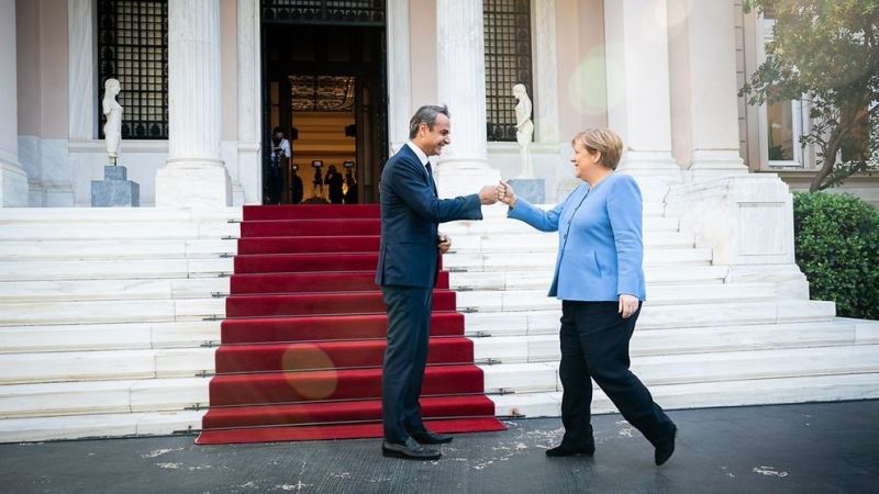 Merkel: “Türkiye komşumuz ve müttefikimiz”
