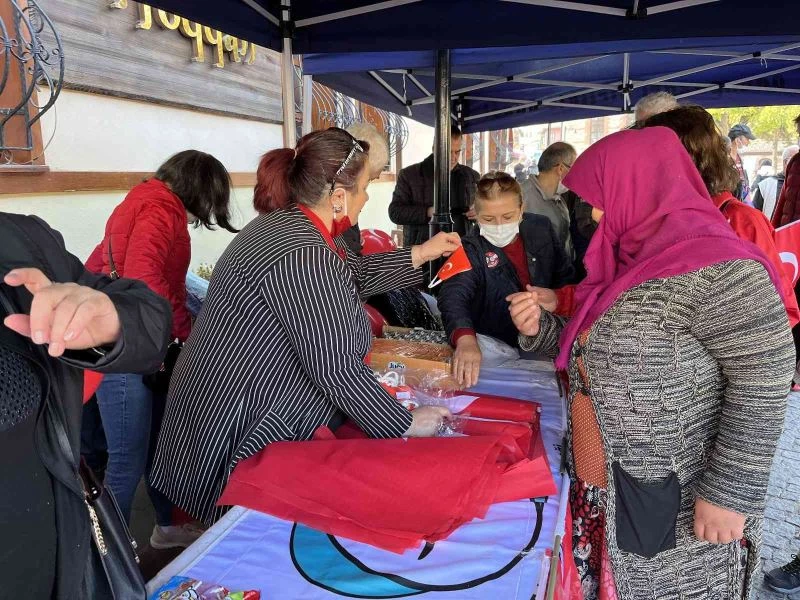 Mahalle muhtarlarından Cumhuriyet Bayramı etkinliği
