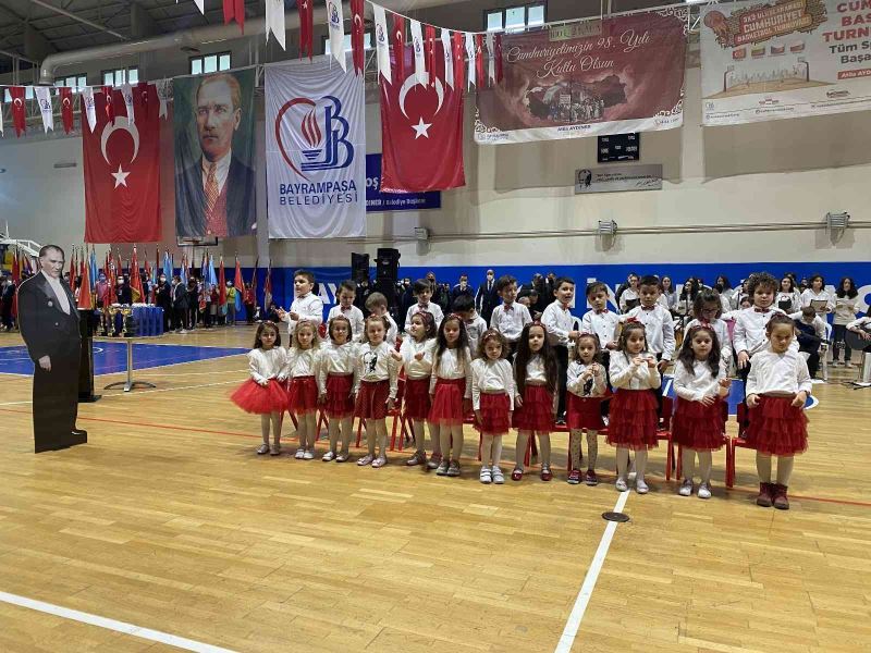Bayrampaşa’da 3X3 Cumhuriyet Basketbol Turnuvası heyecanı yaşandı
