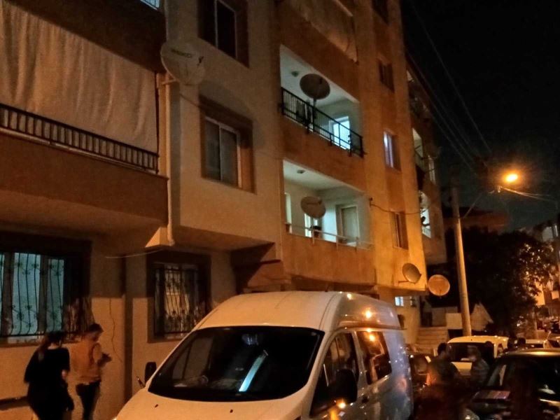 İzmir’de tartışma sonrası bir erkeği bıçaklayarak öldüren kadın tutuklandı
