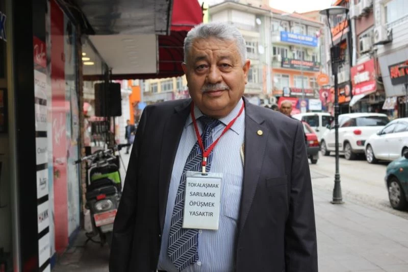 Sosyal mesafeye dikkat çekmek için 