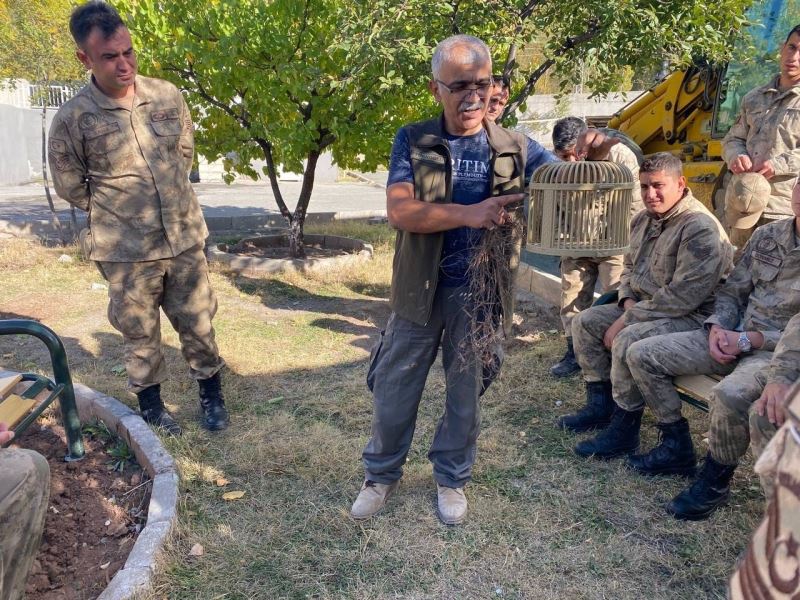 Jandarma personellerine biyokaçakçılık ve biyoçeşitlilik eğitimi
