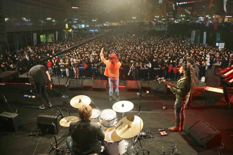 Gaziosmanpaşa, Cumhuriyet Bayramı’nı Gripin ile kutladı
