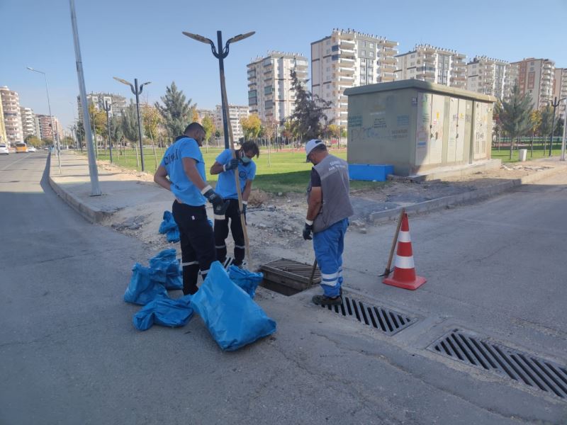 DİSKİ yağış öncesi birçok noktada çalışma yürüttü
