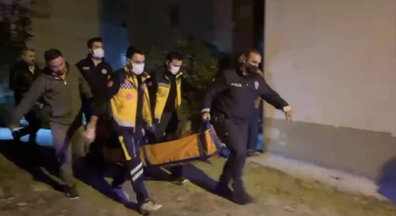 ‘Benden habersiz nasıl çarşıya çıkarsın’ dedi, karısını bıçakladı
