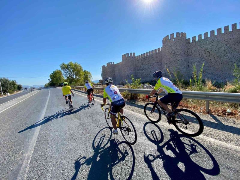 Mersin Büyükşehir Belediyesinden ’Bikes For Kids’ projesine destek
