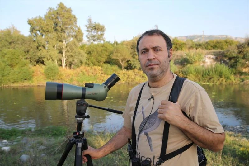 Gönlünü kuşlara kaptıran hekim 14 yaşından bu yana gözlemcilik yapıyor