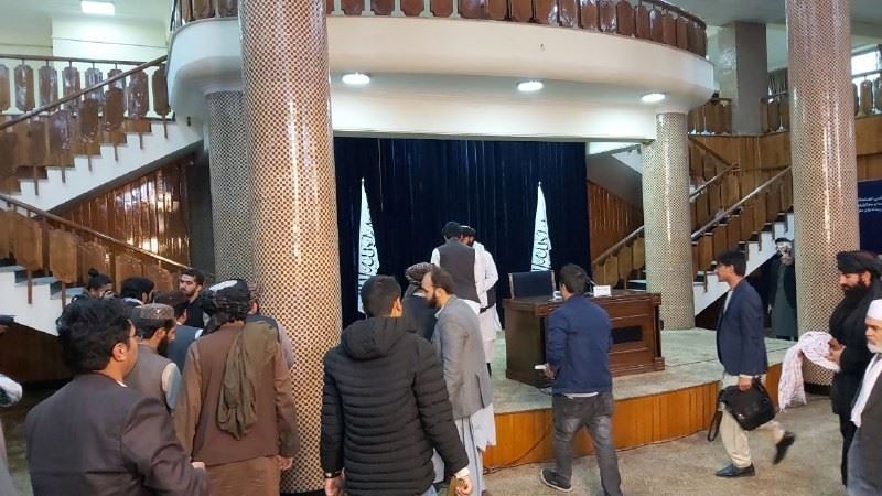 Taliban Sözcüsü Mücahit: “Taliban yönetimi resmi olarak tanınmalı”
