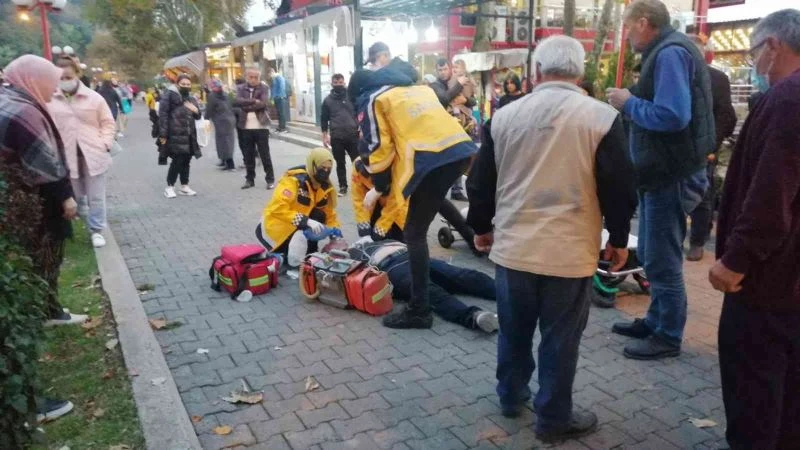 Sahilde yere yığılan yaşlı adam hayatını kaybetti
