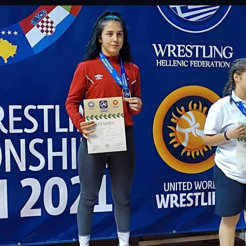 Kepsutlu güreşçi Duygu Gen Balkan şampiyonu oldu
