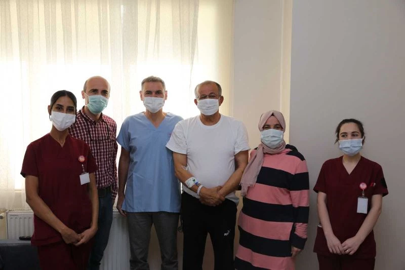 Diş tedavisi için geldiği memleketinde aort damarı değiştirildi
