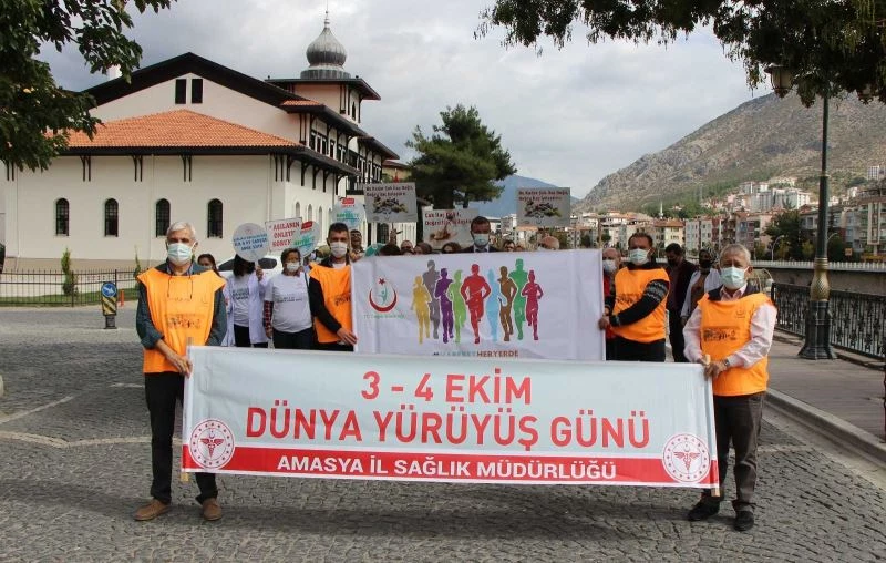 Amasya’da sağlıkçılardan yürüyüş tavsiyesi: “Evde kalmayıp yürümenin tek yolu tam doz aşı”
