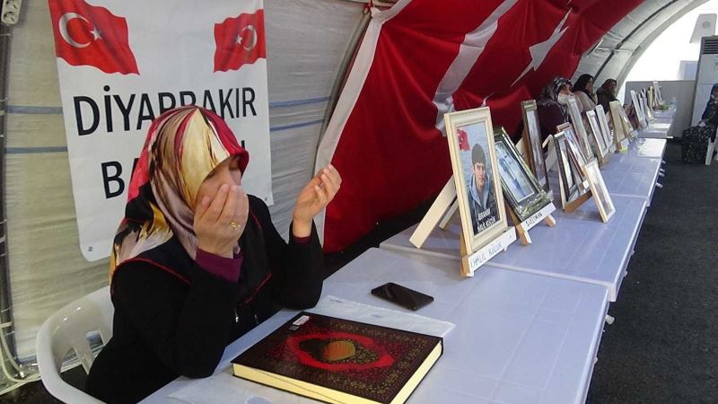 Evlat nöbetindeki acılı baba evladını PKK’dan almakta kararlı
