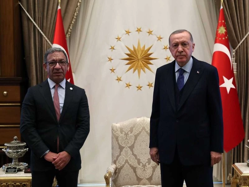 Cumhurbaşkanı Recep Tayyip Erdoğan, Cumhurbaşkanlığı Külliyesi’nde Parlamentolar Arası Birlik Başkanı Duarte Pacheco’yu kabul etti.
