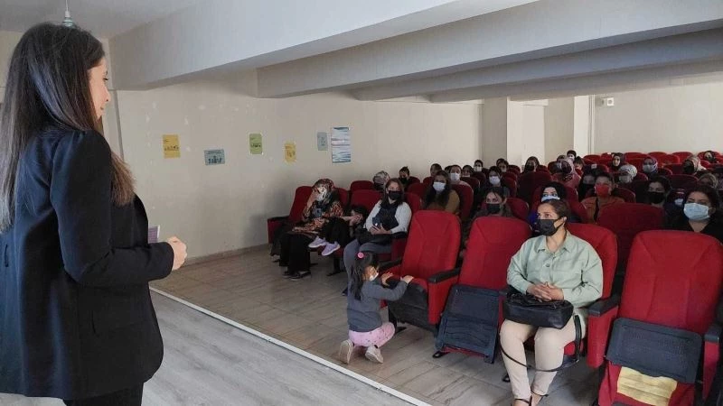 Hakkari’de mahremiyet eğitimi verildi
