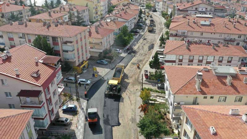 Ankara’da 700 farklı noktada yollar yenilendi
