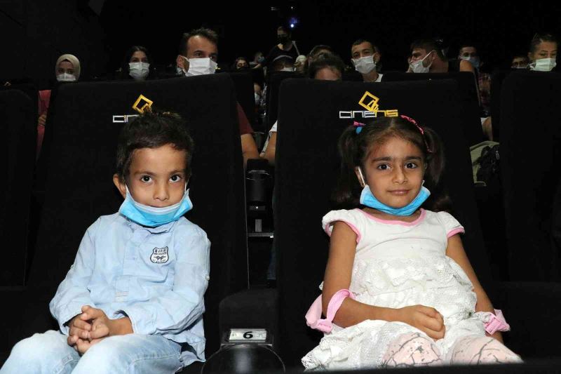 Serebral Palsi hastası çocuklar sinema keyfi yaşadı
